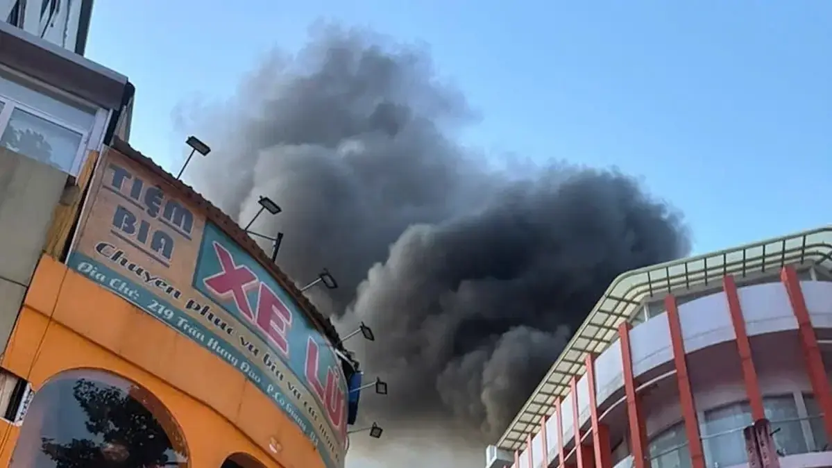 TP.HCM cháy quán ăn khiến ít nhất bốn người tử vong